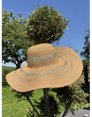 Chapeau agatha